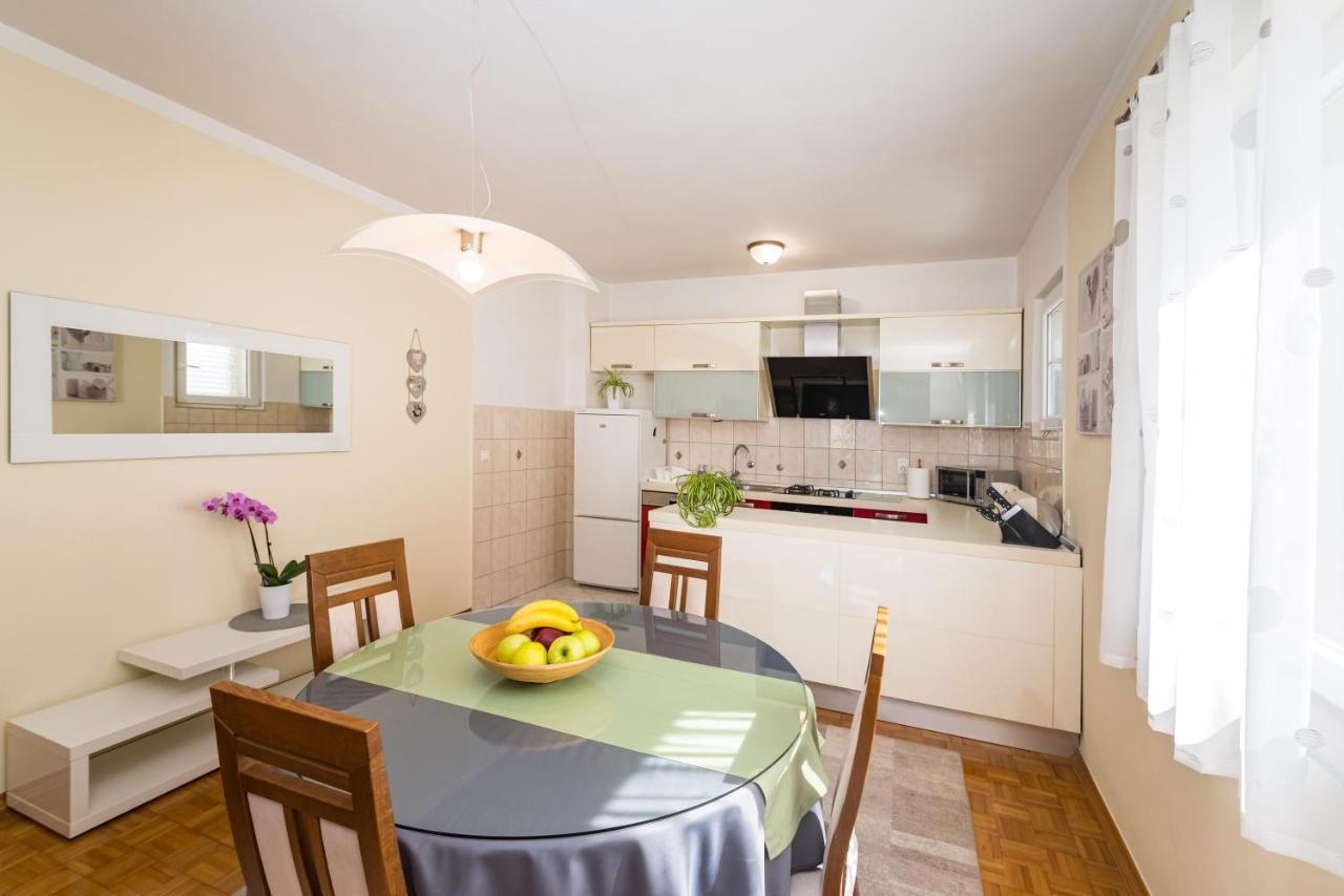 Apartment Visnja Задар Екстер'єр фото