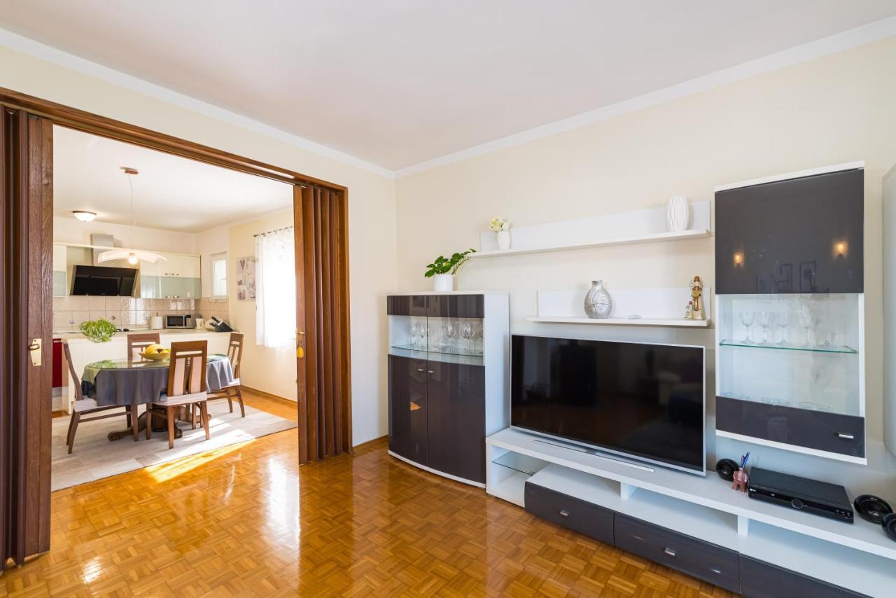 Apartment Visnja Задар Екстер'єр фото