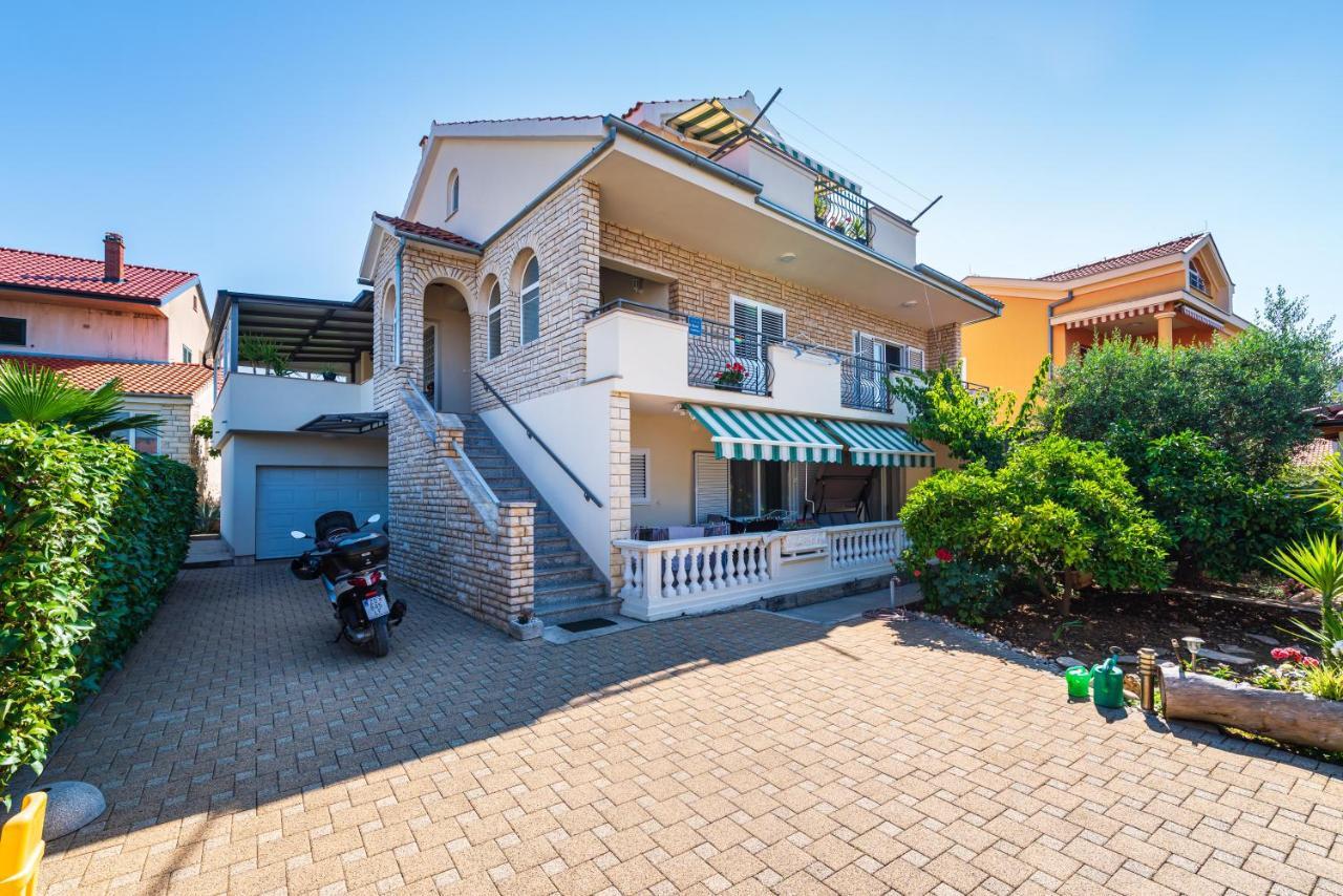 Apartment Visnja Задар Екстер'єр фото